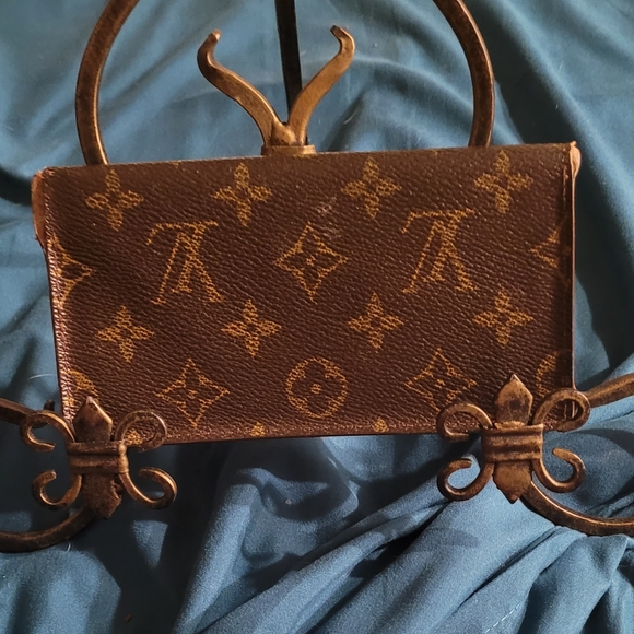 Louis Vuitton Monogram Canvas Vintage Checkbook - Picture 2 of 6